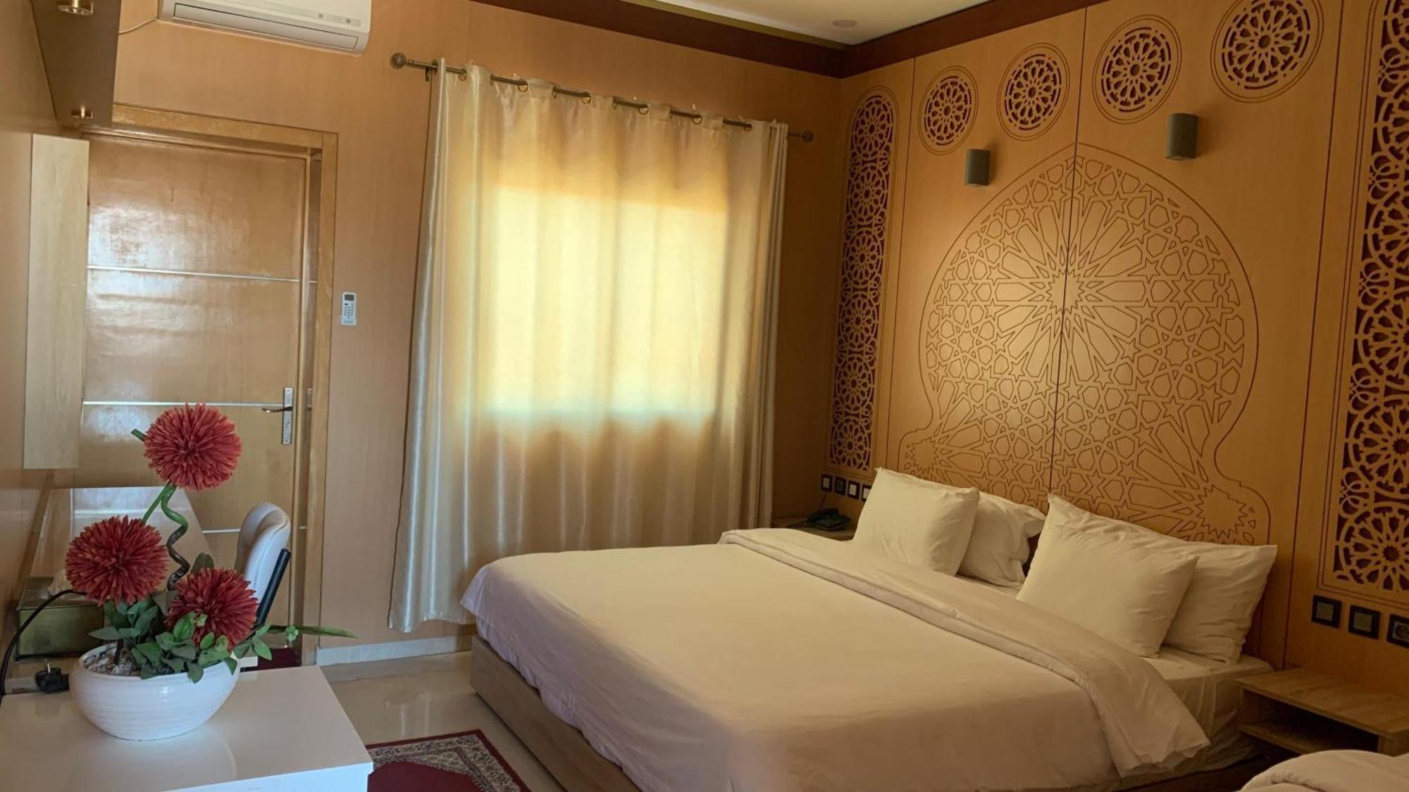 Hotel Oasis Palace Errachidia Esterno foto