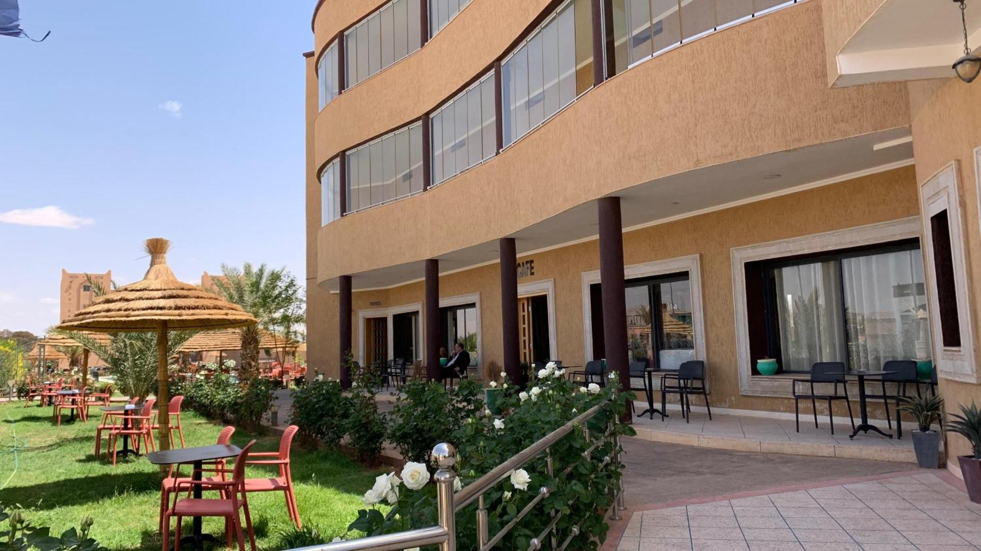 Hotel Oasis Palace Errachidia Esterno foto