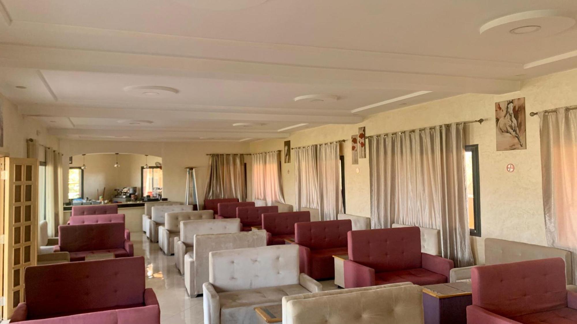 Hotel Oasis Palace Errachidia Esterno foto